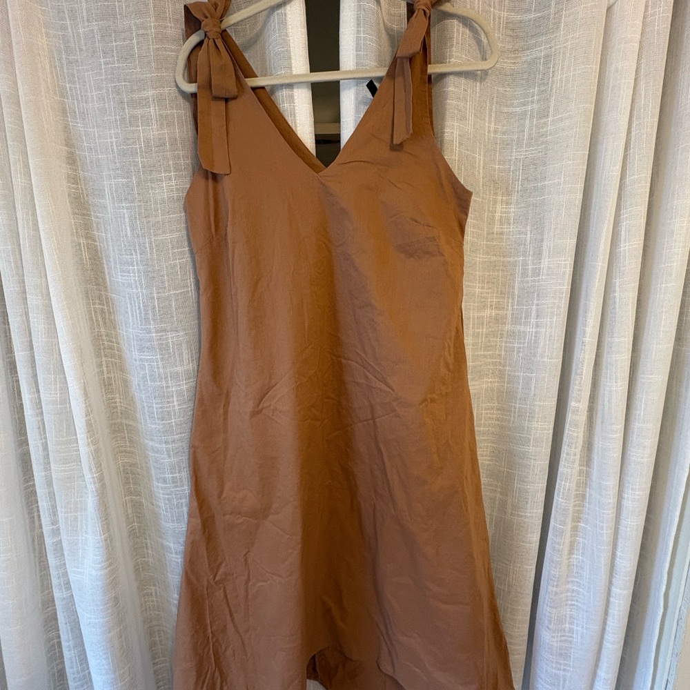 Vero Moda Tie-Shoulder V-Neck Midi Dress in Rust Brown